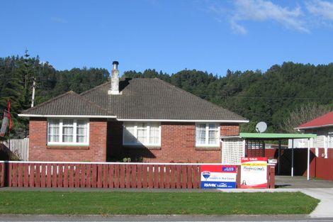 Photo of property in 1282 High Street, Taita, Lower Hutt, 5011