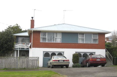 Photo of property in 89 Pioneer Road, Moturoa, New Plymouth, 4310