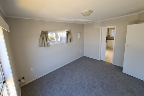 Photo of property in 40a Peach Road, Glenfield, Auckland, 0629