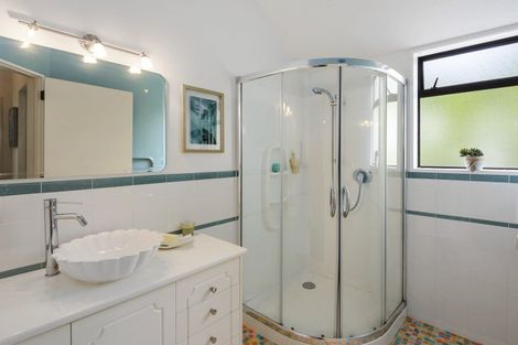 Photo of property in 13a Parau Avenue, Diamond Harbour, 8972