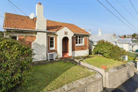 Photo of property in 35 Glenpark Avenue, Mornington, Dunedin, 9011