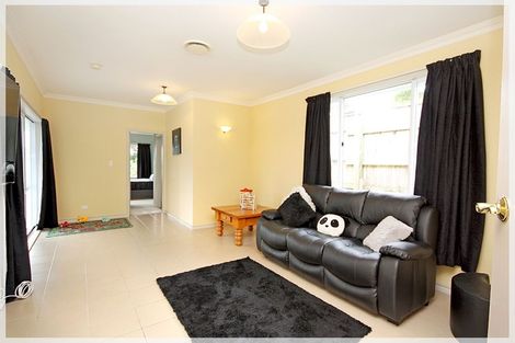 Photo of property in 54 Kawiu Road, Levin, 5510