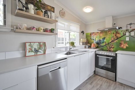 Photo of property in 411 Lascelles Street, Saint Leonards, Hastings, 4120