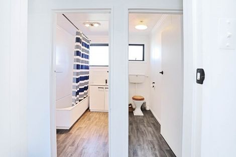 Photo of property in 30 Enniskillen Street, Clifton, Invercargill, 9812