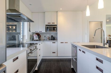 Photo of property in 2 Morocco Terrace, Kelvin Grove, Palmerston North, 4414