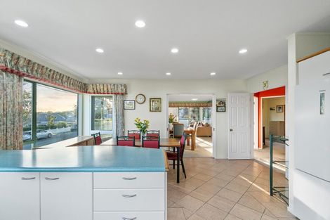 Photo of property in 9 Mariposa Crescent, Birkenhead, Auckland, 0626