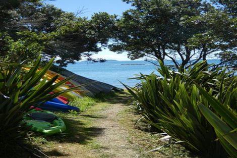 Photo of property in 19 Te Aroha Avenue, Oneroa, Waiheke Island, 1081