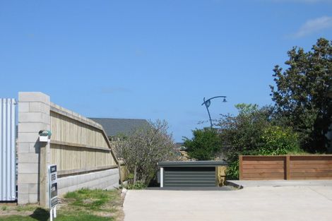 Photo of property in 1142b Papamoa Beach Road, Papamoa Beach, Papamoa, 3118