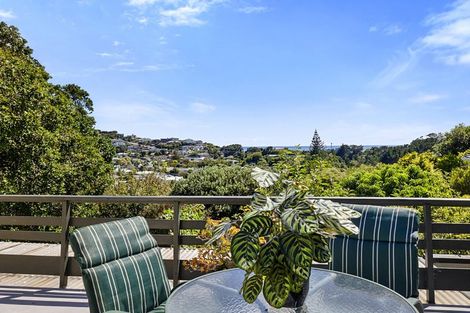 Photo of property in 18 Mount View Place, Spotswood, New Plymouth, 4310