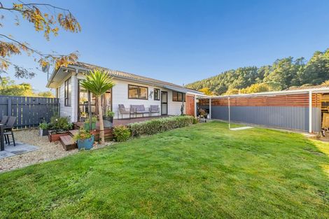Photo of property in 6 Topaz Street, Birchville, Upper Hutt, 5018
