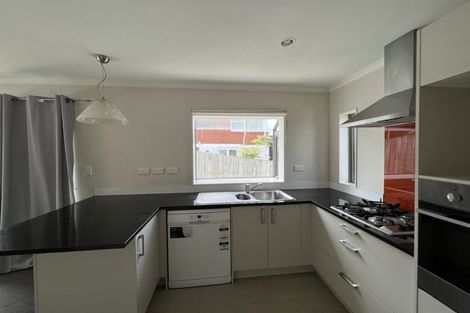 Photo of property in 3 Keldale Place, Forrest Hill, Auckland, 0620