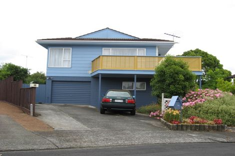 Photo of property in 19 Chipping Dale, Mangere Bridge, Auckland, 2022