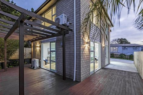 Photo of property in 19a Linwood Avenue, Forrest Hill, Auckland, 0620