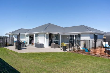 Photo of property in 21 Stoneleigh Drive, Solway, Masterton, 5810