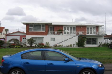 Photo of property in 2/47 Pakuranga Road, Pakuranga, Auckland, 2010
