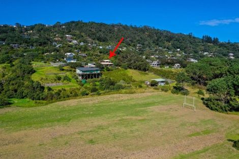 Photo of property in 393 Motutara Road, Muriwai, Waimauku, 0881