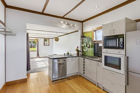 Photo of property in 42 Hinemoa Street, Paraparaumu, 5032