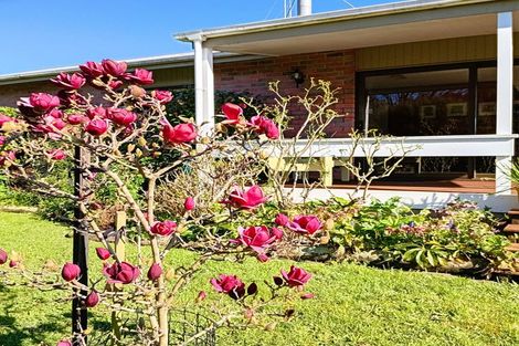 Photo of property in 12 Deller Drive, Carterton, 5713