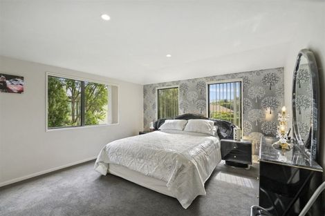 Photo of property in 28 Highcrest Heights, Westmorland, Christchurch, 8025