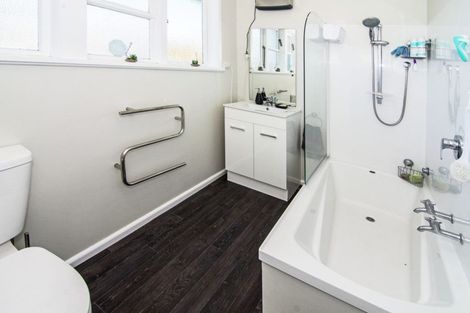 Photo of property in 4 Jellicoe Place, Solway, Masterton, 5810