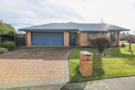 Photo of property in 16 Riegler Place, Belfast, Christchurch, 8051