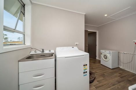 Photo of property in 21 Beaconsfield Road, Midhirst, Stratford, 4394