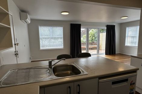 Photo of property in 2/8 Campbell Road, Takapuna, Auckland, 0622