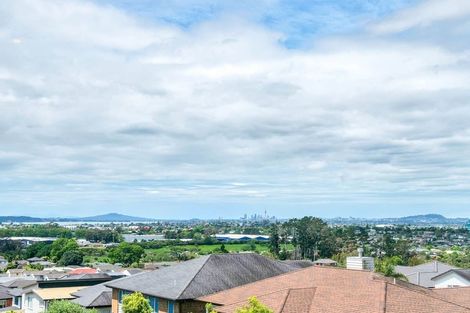 Photo of property in 14 Platinum Rise, Ranui, Auckland, 0612