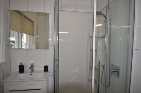 Photo of property in 268 Oriental Parade, Oriental Bay, Wellington, 6011