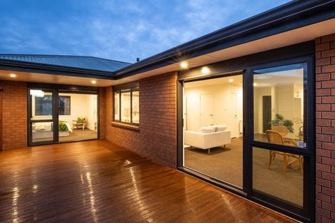 Photo of property in 702 Pioneer Highway, Takaro, Palmerston North, 4412