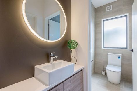 Photo of property in 40e Evelyn Place, Hillcrest, Auckland, 0627