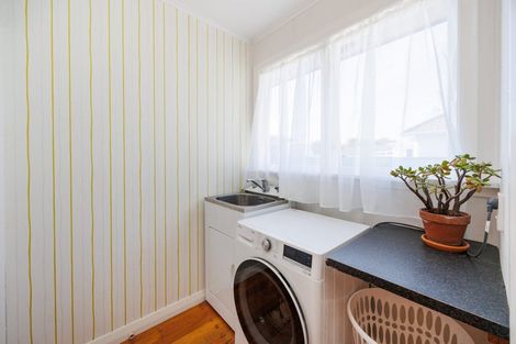 Photo of property in 7 Liverpool Street, Takaro, Palmerston North, 4412