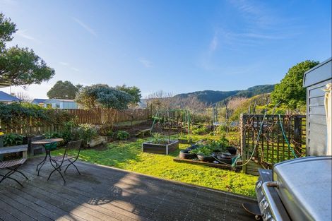 Photo of property in 110 Wellington Road, Paekakariki, 5034