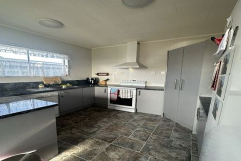 Photo of property in 17 Grange Street, Winton, 9720