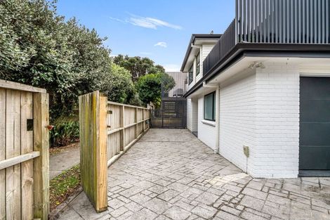 Photo of property in 141 Oceanview Road, Mount Maunganui, 3116
