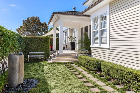 Photo of property in 117 Ladies Mile, Manly, Whangaparaoa, 0930