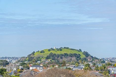 Photo of property in 3/16 Williamson Avenue, Belmont, Auckland, 0622