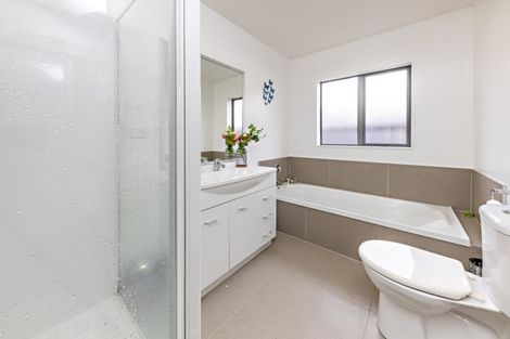 Photo of property in 25 Kotuku Crescent, Takanini, 2112