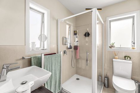 Photo of property in 7 Mermaid Place, Whitianga, 3510