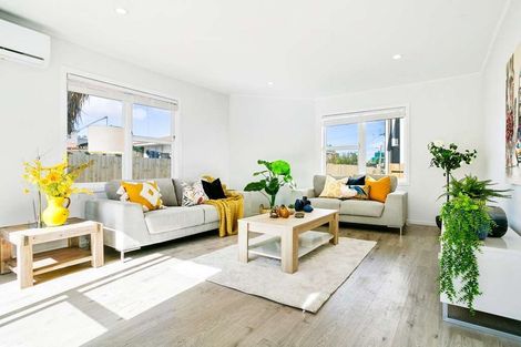 Photo of property in 5d Norval Road, Henderson, Auckland, 0610