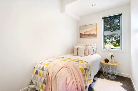 Photo of property in 5k The Esplanade, Eastern Beach, Auckland, 2012