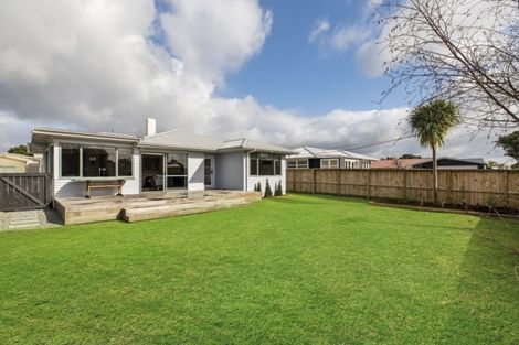 Photo of property in 32 Leander Street, Mount Maunganui, 3116