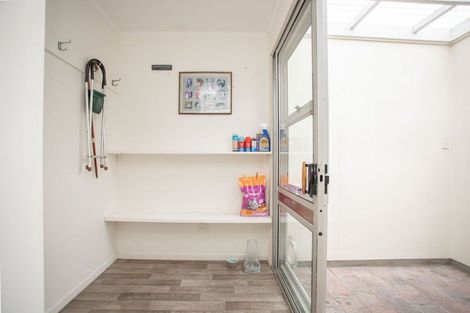 Photo of property in 63 Mcphee Street, Dannevirke, 4930