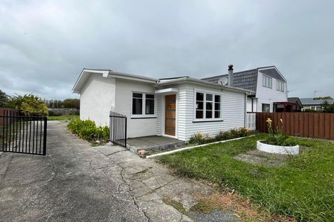 Photo of property in 102 Gibbons Street, Ebdentown, Upper Hutt, 5018
