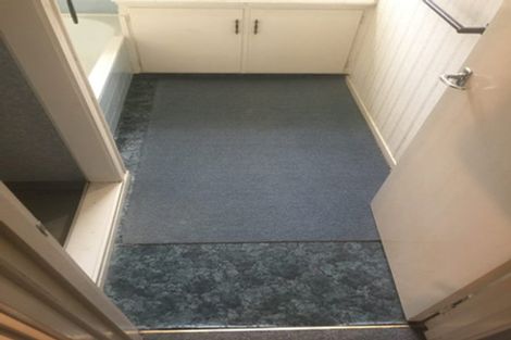 Photo of property in 1/28 Sequoia Place, Sunnynook, Auckland, 0620