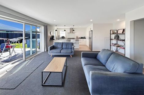 Photo of property in 43 Highgate Drive, Rangiora, 7400