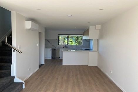 Photo of property in 2/60 Triangle Road, Massey, Auckland, 0614