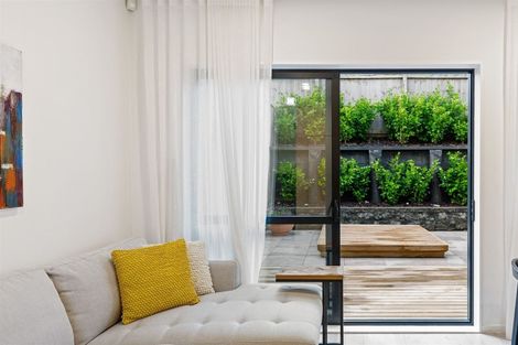 Photo of property in 136b Tiriwa Drive, Massey, Auckland, 0614