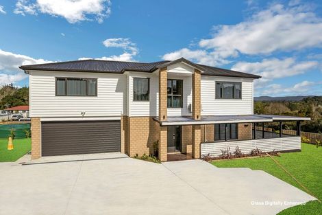 Photo of property in 292 Birdwood Road, Massey, Auckland, 0614