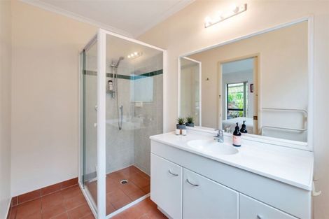 Photo of property in 19 San Pedro Place, Henderson, Auckland, 0612